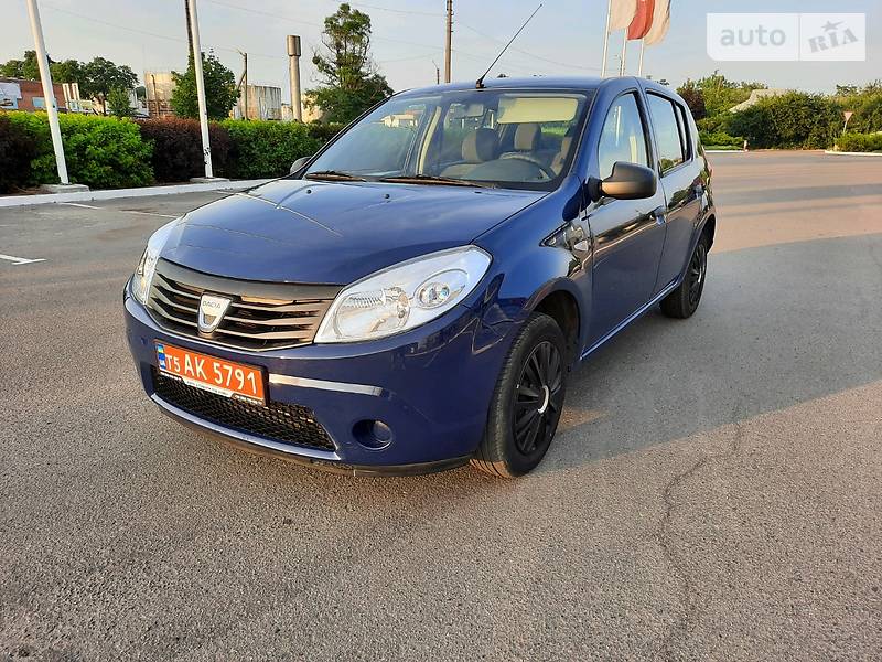 Хетчбек Dacia Sandero 2010 в Полтаві фото 63 Хетчбек Dacia Sandero 2010 в Полтаві