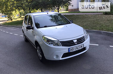Хэтчбек Dacia Sandero 2010 в Виннице