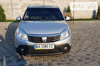 Хэтчбек Dacia Sandero 2009 в Кропивницком