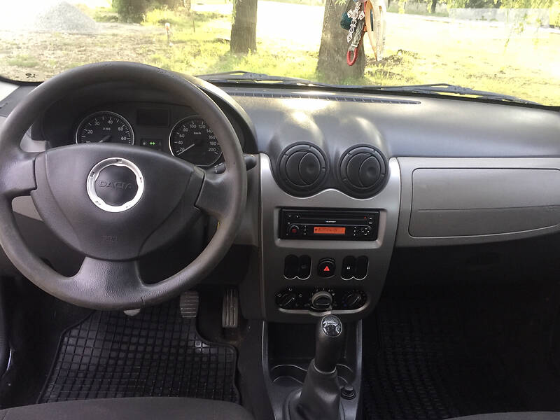 Хетчбек Dacia Sandero 2011 в Дрогобичі