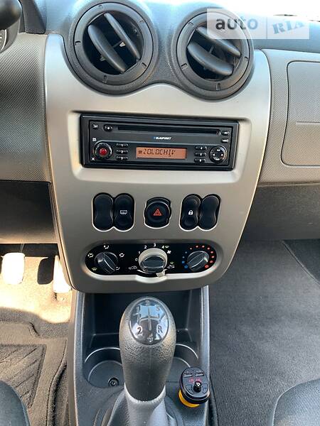Хетчбек Dacia Sandero 2009 в Золочеві фото 8 Хетчбек Dacia Sandero 2009 в Золочеві