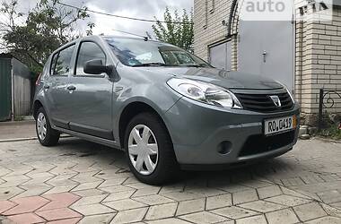 Dacia Sandero 2010