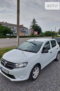 Хэтчбек Dacia Sandero 2014 в Красилове