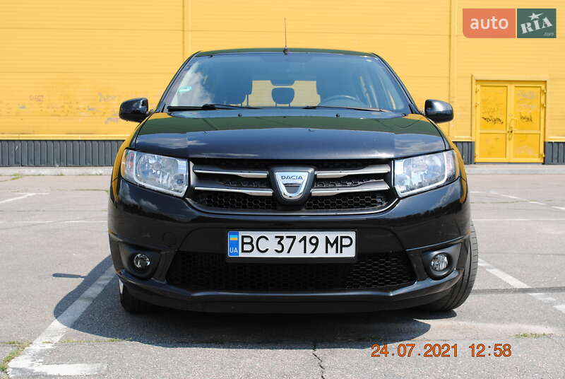 Хетчбек Dacia Sandero 2012 в Кропивницькому
