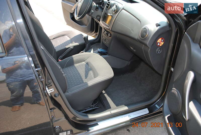 Хетчбек Dacia Sandero 2012 в Кропивницькому