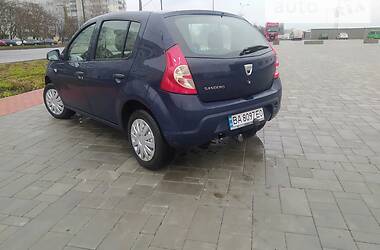 Хэтчбек Dacia Sandero 2010 в Черкассах