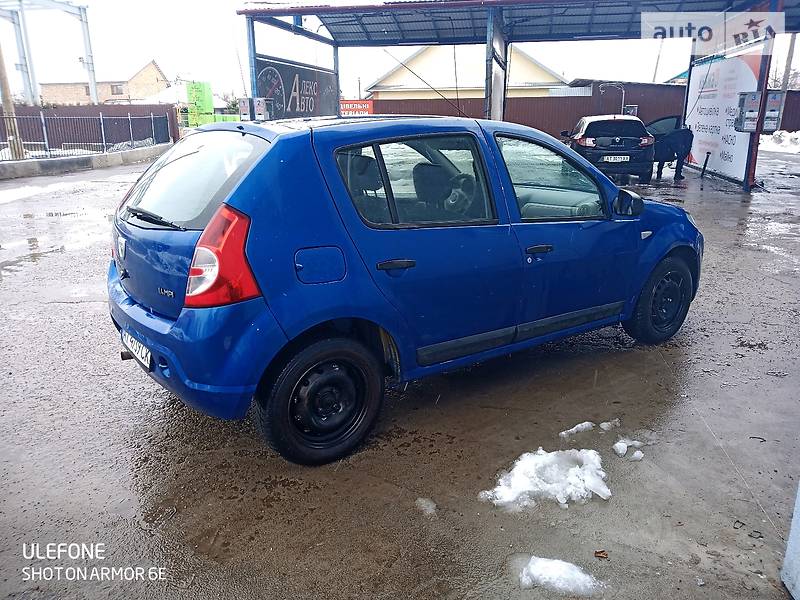 Хэтчбек Dacia Sandero 2009 в Калуше