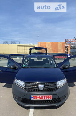 Хэтчбек Dacia Sandero 2013 в Ровно