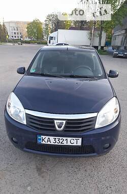 Dacia Sandero 2012