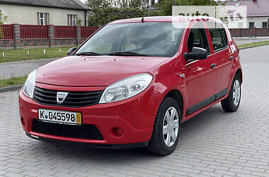 Універсал Dacia Sandero 2009 в 