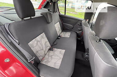Універсал Dacia Sandero 2009 в 