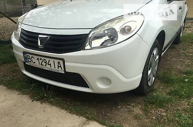 Хэтчбек Dacia Sandero 2012 в Ивано-Франковске