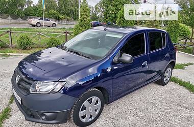 Dacia Sandero 2015