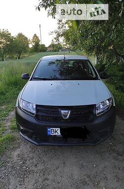 Хэтчбек Dacia Sandero 2013 в Ровно