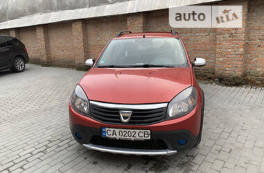 Dacia Sandero 2012