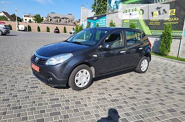 Хэтчбек Dacia Sandero 2008 в Кропивницком