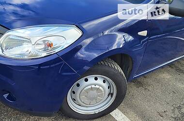 Хетчбек Dacia Sandero 2009 в Дніпрі