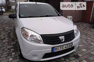 Хэтчбек Dacia Sandero 2009 в Ходорове