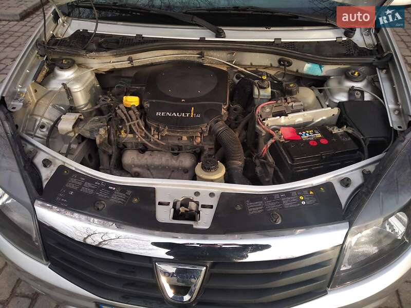 Хэтчбек Dacia Sandero 2010 в Львове