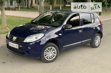 Dacia Sandero 2009