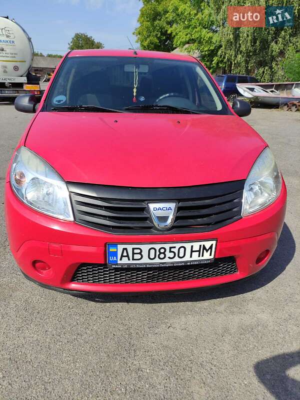 Хетчбек Dacia Sandero 2009 в Вінниці