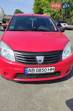 Хэтчбек Dacia Sandero 2009 в Виннице