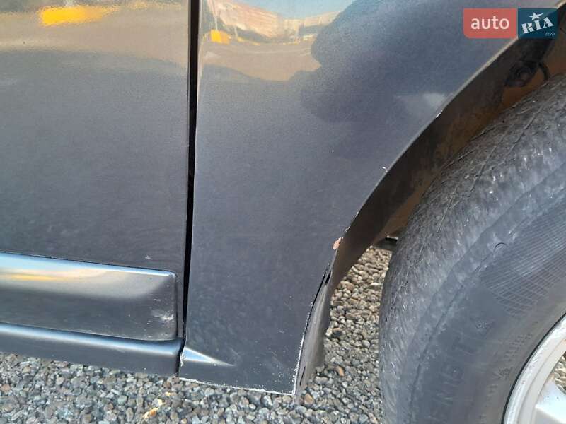 Хетчбек Dacia Sandero 2013 в Чернівцях фото 20 Хетчбек Dacia Sandero 2013 в Чернівцях