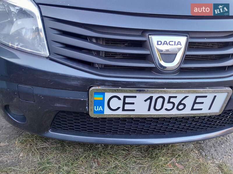 Хетчбек Dacia Sandero 2013 в Чернівцях фото 23 Хетчбек Dacia Sandero 2013 в Чернівцях