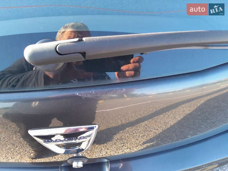 Хетчбек Dacia Sandero 2013 в Чернівцях фото 27 Хетчбек Dacia Sandero 2013 в Чернівцях