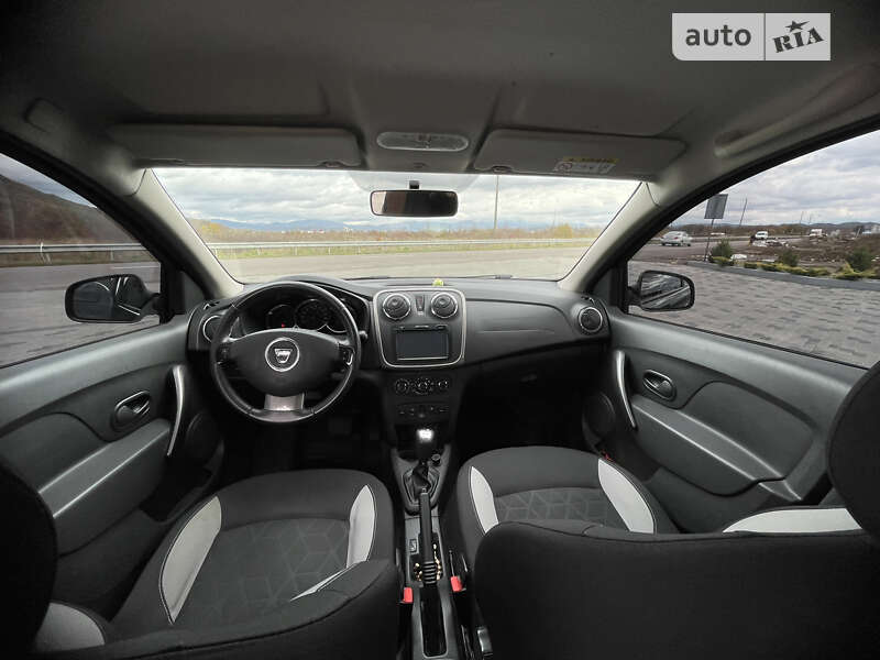 Хэтчбек Dacia Sandero 2016 в Хусте фото 5 Хэтчбек Dacia Sandero 2016 в Хусте