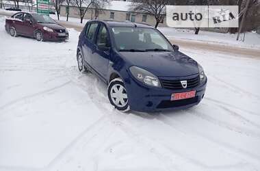 Хетчбек Dacia Sandero 2009 в Конотопі