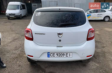 Хетчбек Dacia Sandero 2014 в Чернівцях