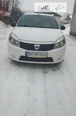 Dacia Sandero 2011