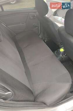 Хэтчбек Dacia Sandero 2009 в Гадяче
