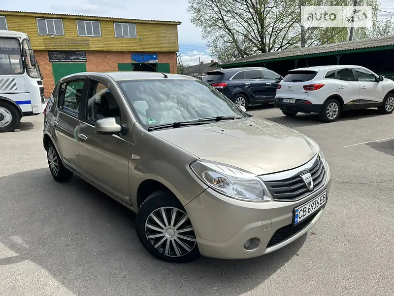 Dacia Sandero 2008