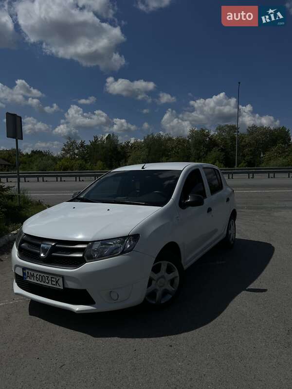 Dacia Sandero 2013