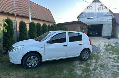 Dacia Sandero 2009