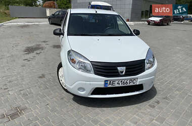 Хэтчбек Dacia Sandero 2009 в Днепре