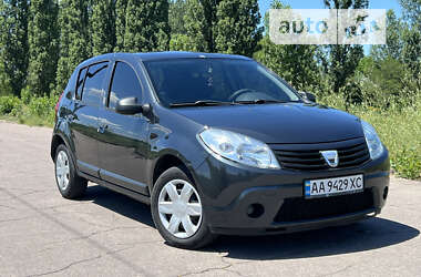 Dacia Sandero 2010