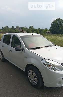 Хетчбек Dacia Sandero 2008 в Коломиї