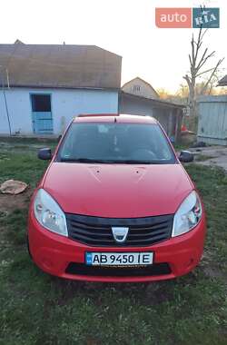 Хэтчбек Dacia Sandero 2009 в Калиновке