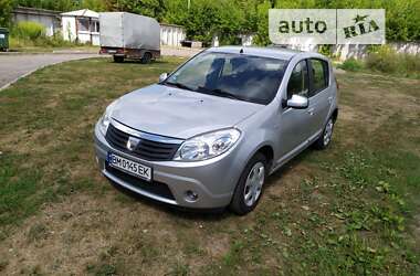 Хэтчбек Dacia Sandero 2008 в Сумах