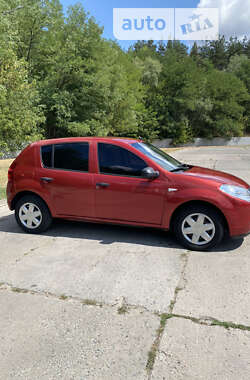 Хетчбек Dacia Sandero 2009 в Харкові