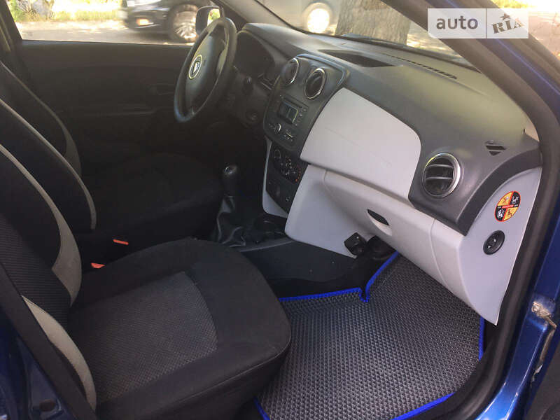 Хэтчбек Dacia Sandero 2013 в Киеве