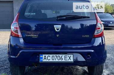 Хэтчбек Dacia Sandero 2009 в Ковеле