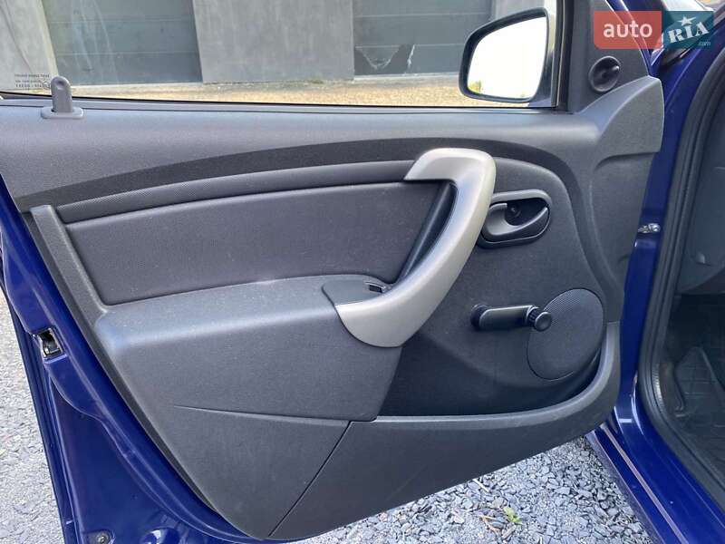 Хэтчбек Dacia Sandero 2009 в Ковеле