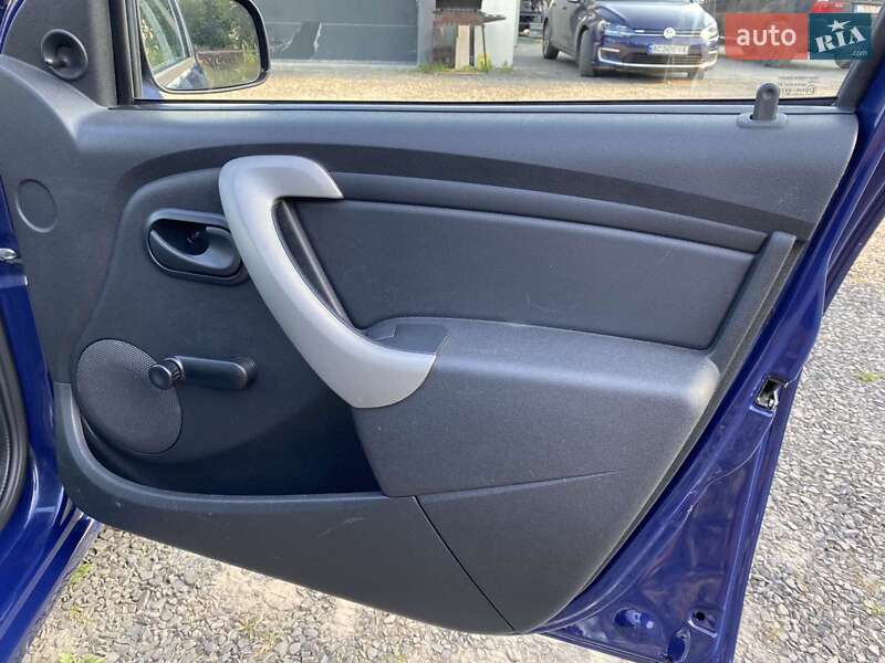 Хэтчбек Dacia Sandero 2009 в Ковеле