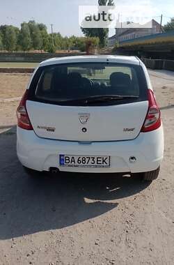 Dacia Sandero 2010