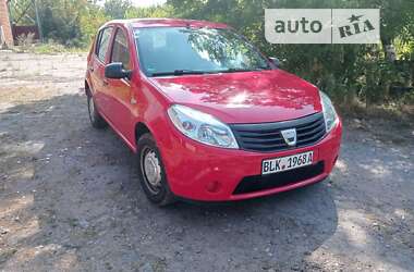 Хетчбек Dacia Sandero 2009 в Вінниці