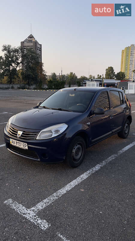 Dacia Sandero 2012